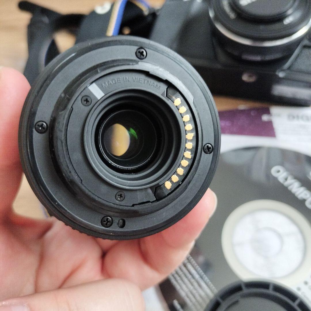 OLYMPUS OM-D E-M10 Mark II ダブルズームキット