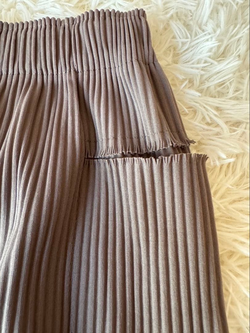 ISSEY MIYAKE me プリーツ ガウチョパンツ ブラウン Mサイズ