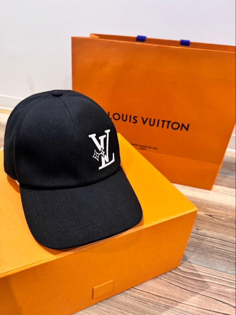 ルイヴィトン　LV スマッシュ　キャップ　ロゴ