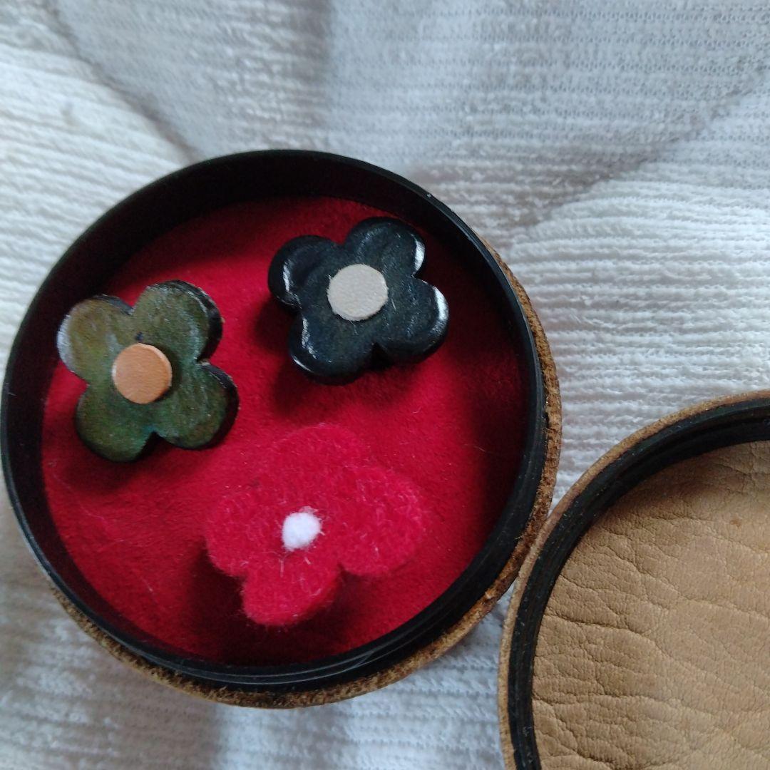 ラルディーニ　ブートニエール　赤・黒・緑