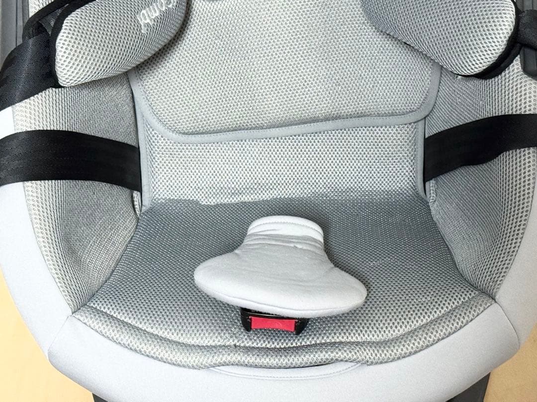 Combi チャイルドシート CG-TRL ISOFIX 回転式