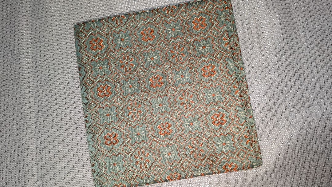 袋師土田友湖　隅入菱『菊花文緞子』袱紗帛紗　千家十職　茶道具出袱紗　共箱　表千家