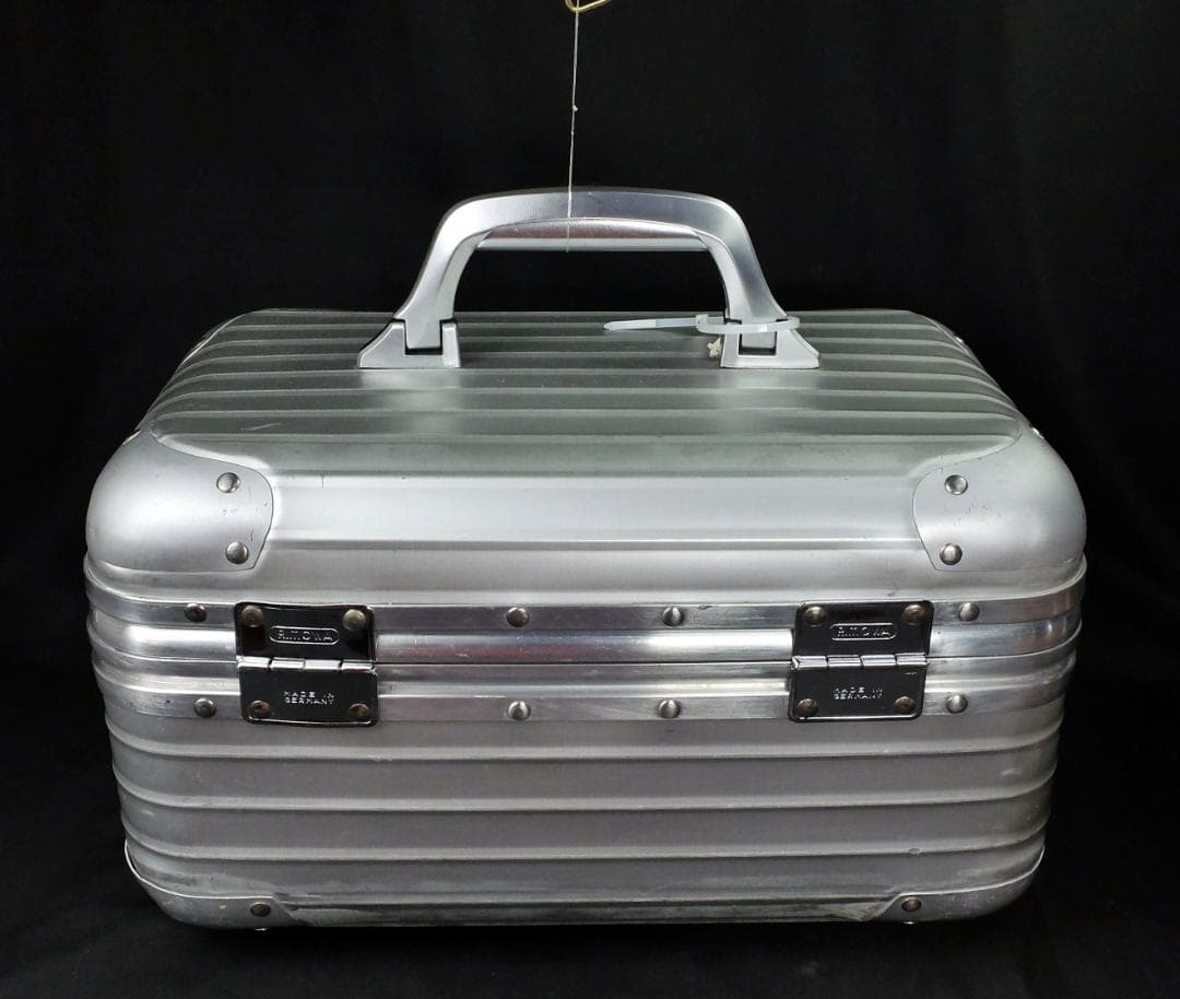 リモワ　982.73 旧盤『TOPAS/トパーズ』ビューティケース 19L 鍵付