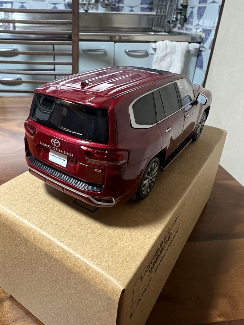 【非売品】トヨタ ランドクルーザー 1/30スケール