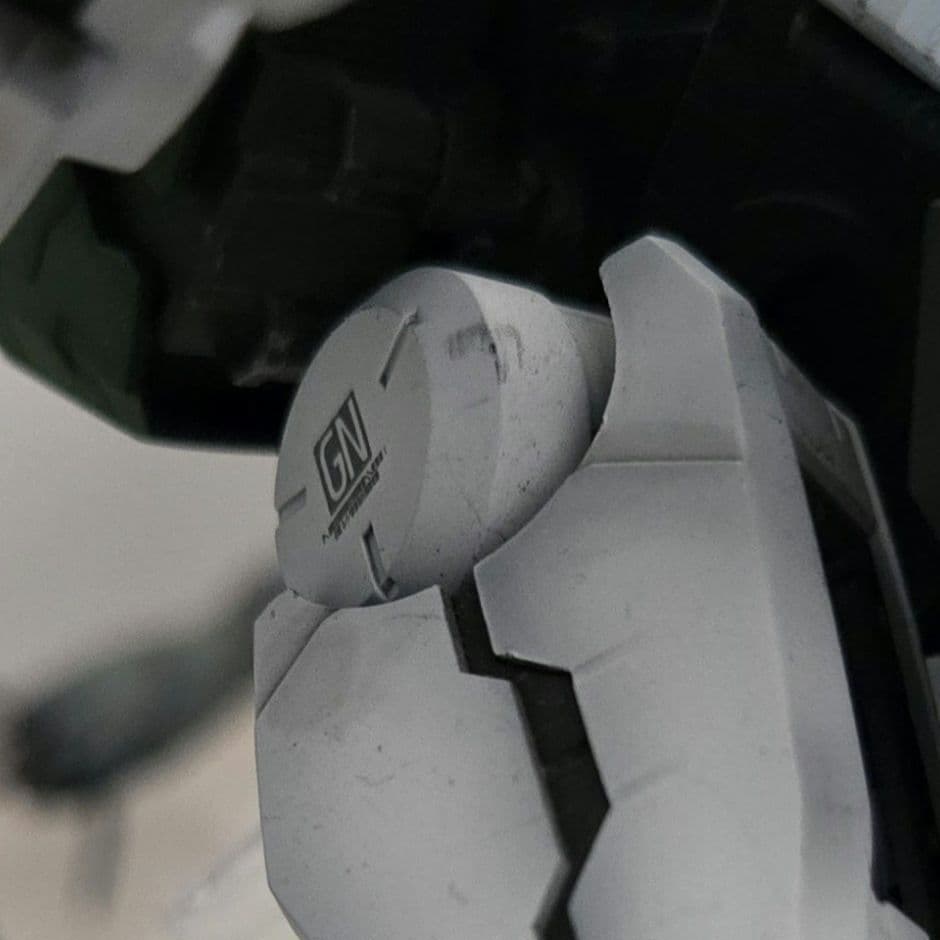 【最終値下げ】MG ガンダムデュナメス 全塗装