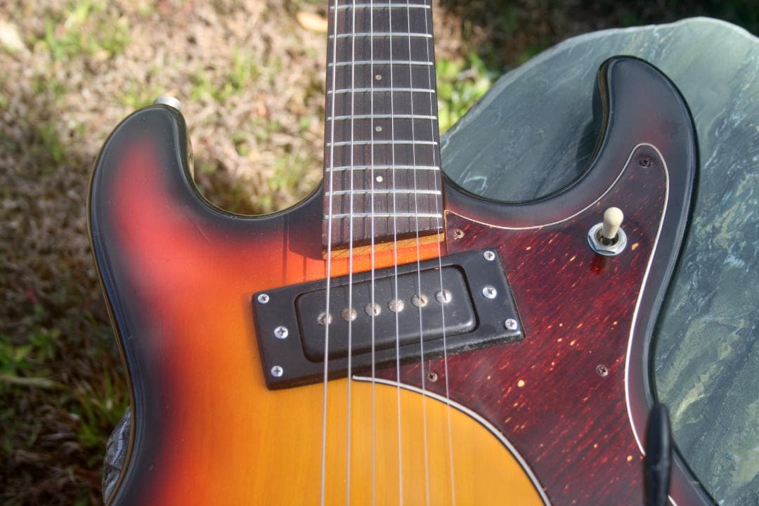 Guyatone モズライト・コピー LG127-T 日本製ヴィンテージギター