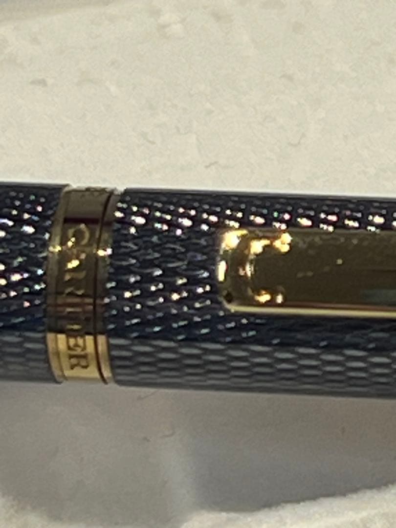 Must de cartierマストドゥカルティエ金色トリニティ黒ボールペン箱付