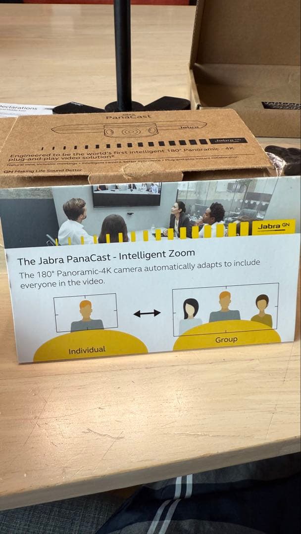 Jabra PanaCast 4Kカメラ
