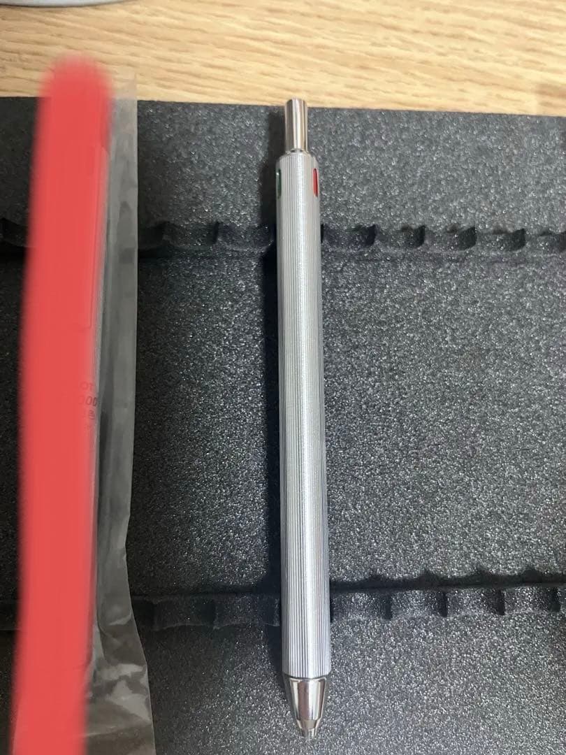 新品未使用　PILOT ストライプ 3色ボールペン 廃盤 3本セット