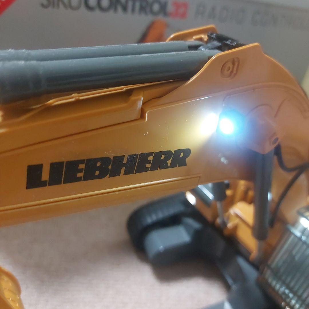 siku CONTROL1:32 ラジコンショベルカーLIEBHERR R980