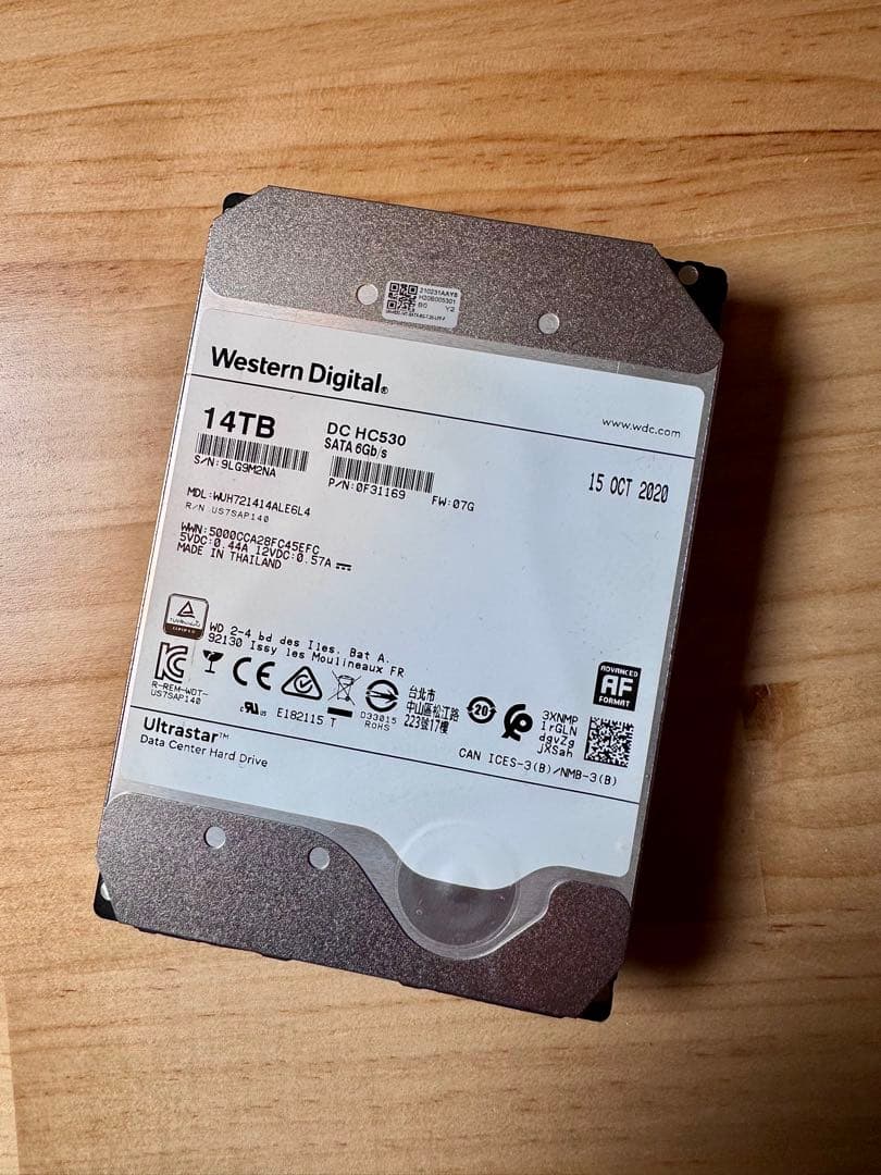外付けハードディスク・ドライブ Western Digital HC530 14TB 3.5 HDD SATA