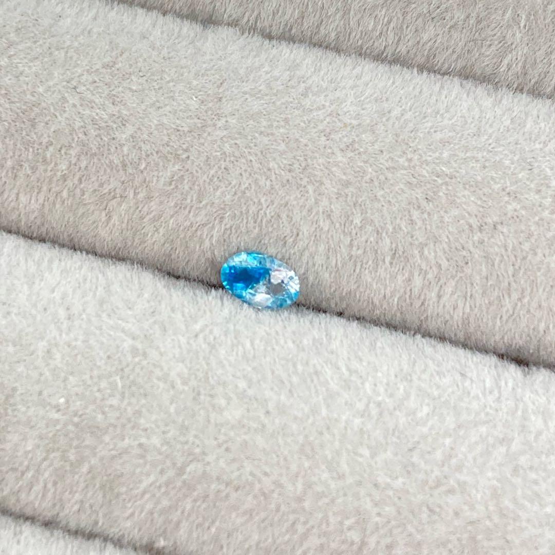 天然石　バイカラーユークレース