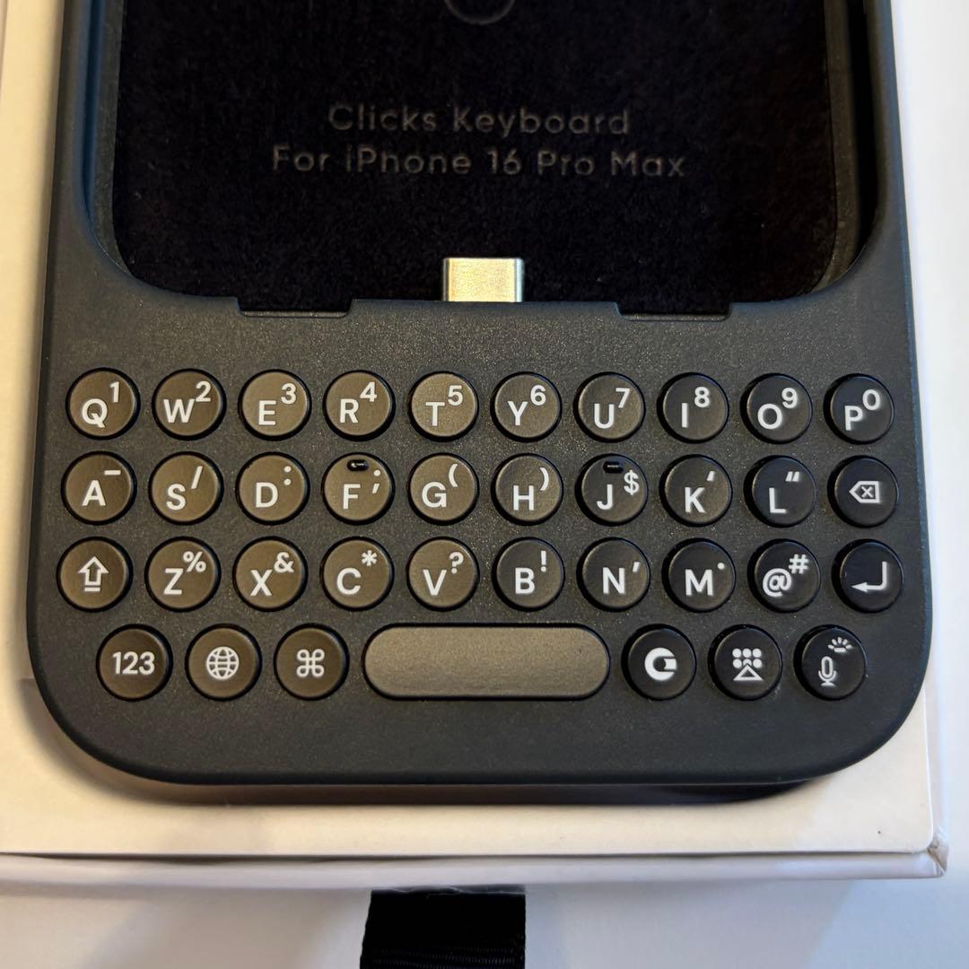 Clicks Keyboard iPhone 16 Pro Max用ケース