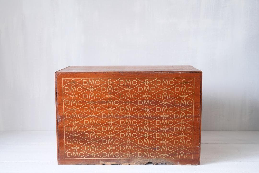 古い糸メーカーの引き出し フランス・DMC スプールキャビネット ウッドラック