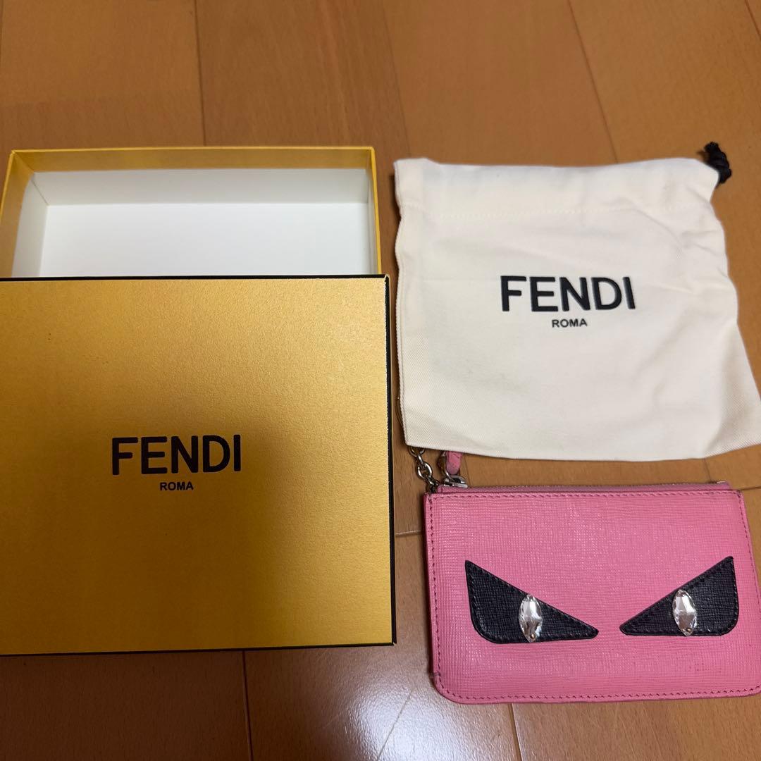 正規品　FENDI ピンク ケース