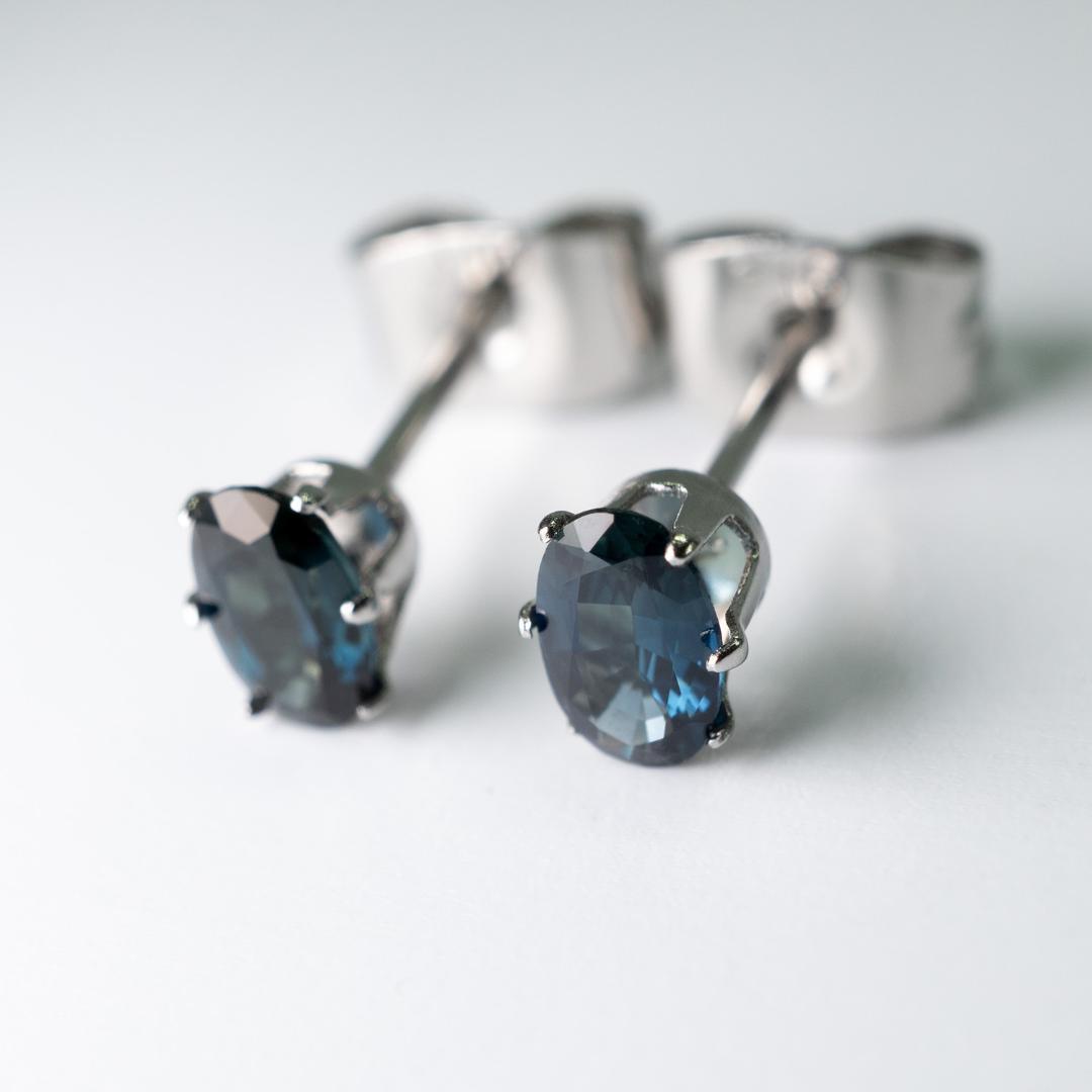 【chaka】天然石 0.3ct ティール サファイア ピアス ペア