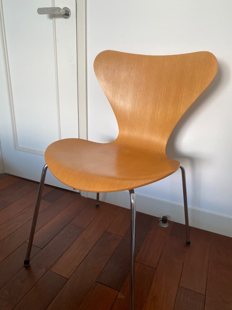 LLC様アルネヤコブセン　フリッツハンセン　セブンチェア1990年ナチュラル①