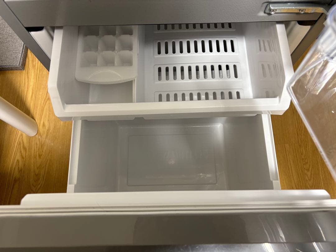 値下げしましたAQUA 冷蔵庫 AQR-13J(S)