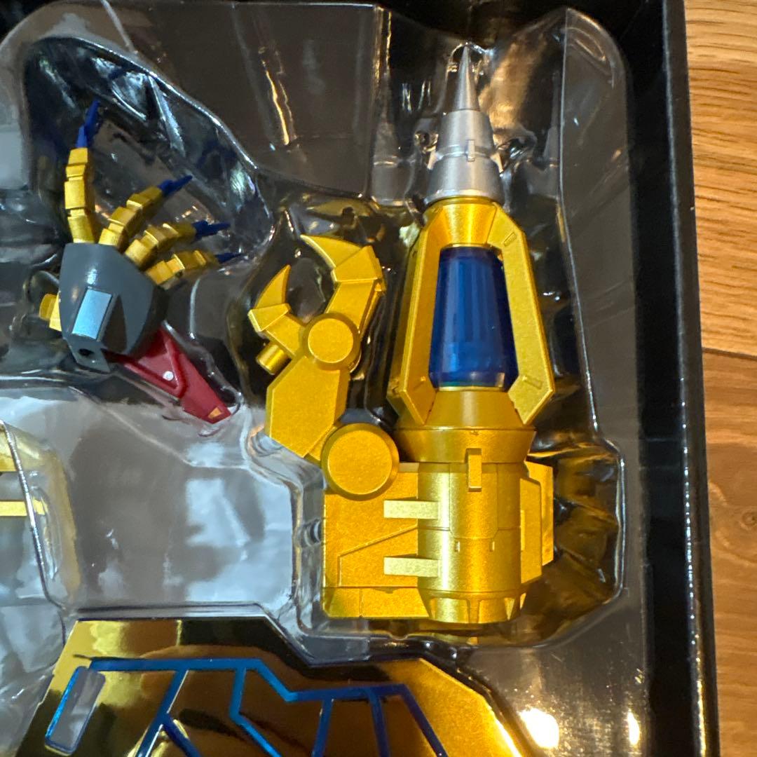 THE合体グリッドマンユニバースファイター&ビッグゴルドババーン