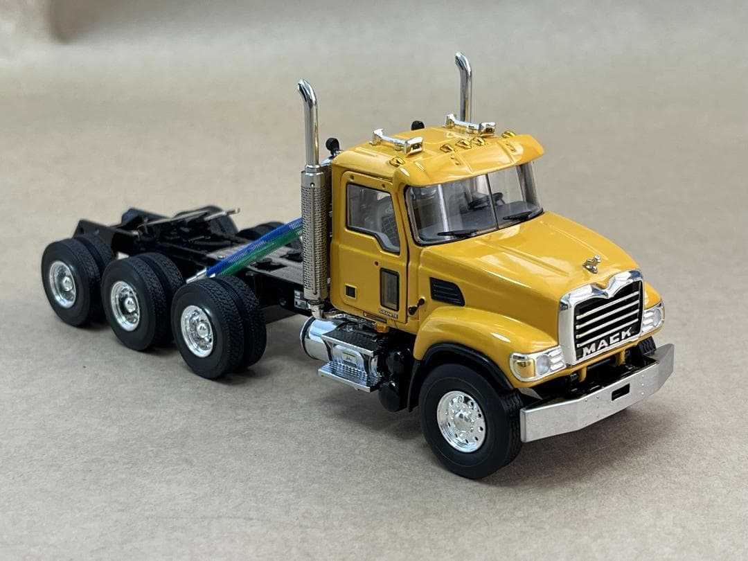 WSI MACK GRANITE 8×4　1/50