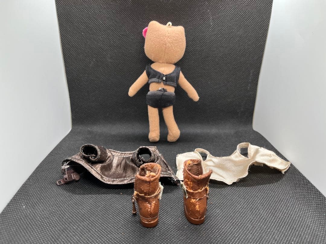 ハローキティ　ドレスアップコレクション　日焼け　ガングロ　ギャル　レトロ