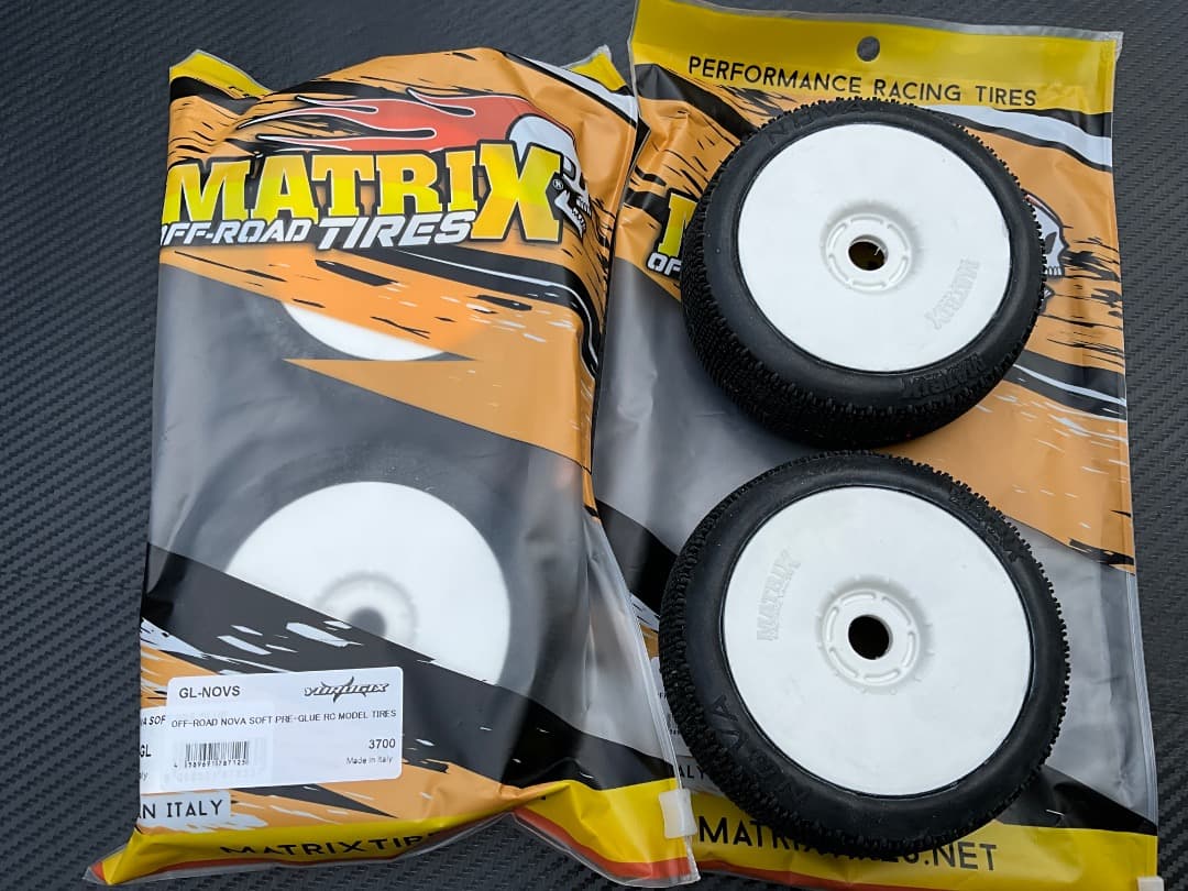 MATRIXタイヤのノバソフト（S）1台分