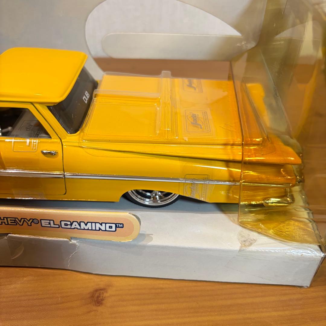 Jada Toys DUB CITY OLDSKOOL 1/24 車 ミニカー