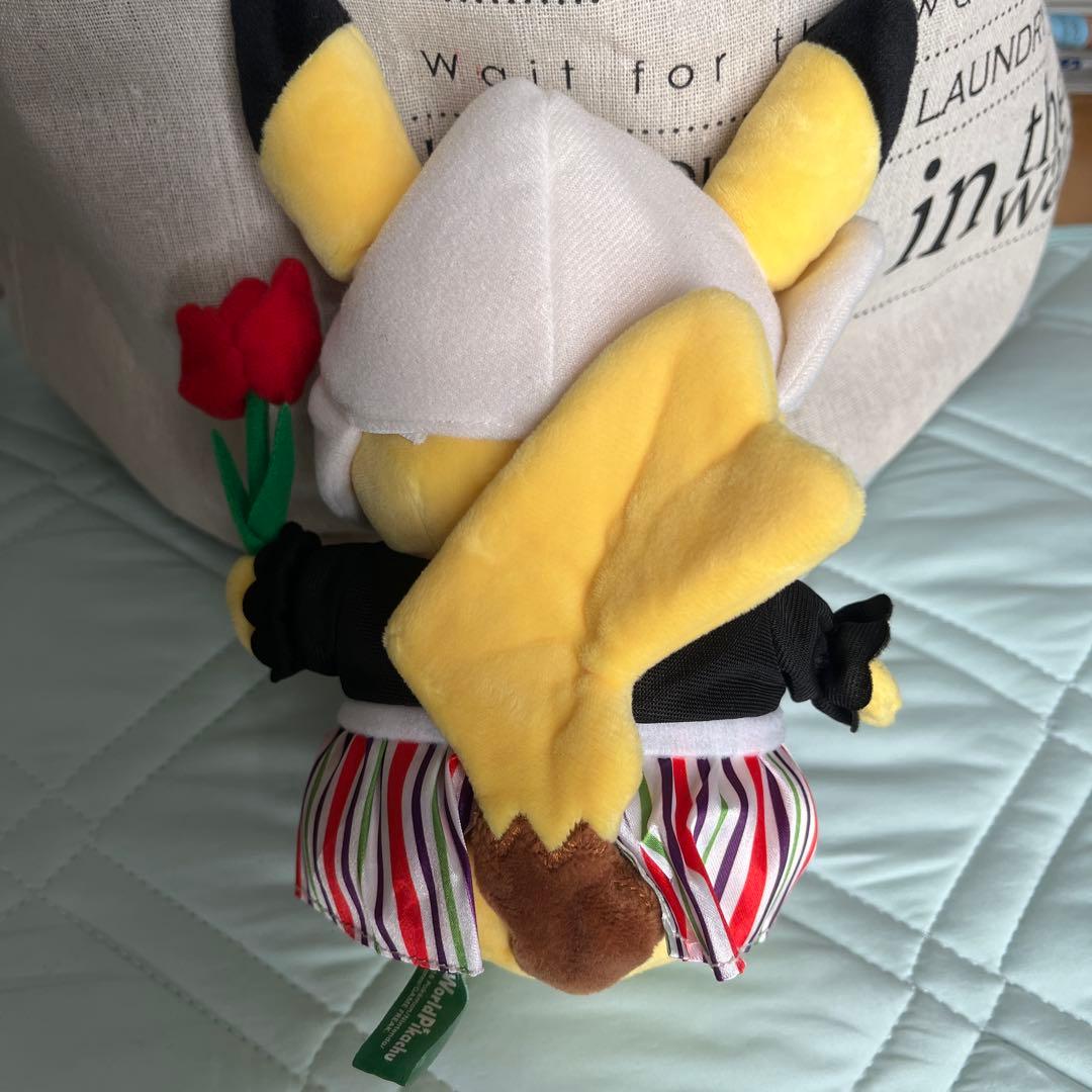 ポケモンセンター ワールド ピカチュウ ぬいぐるみ オランダのピカチュウ