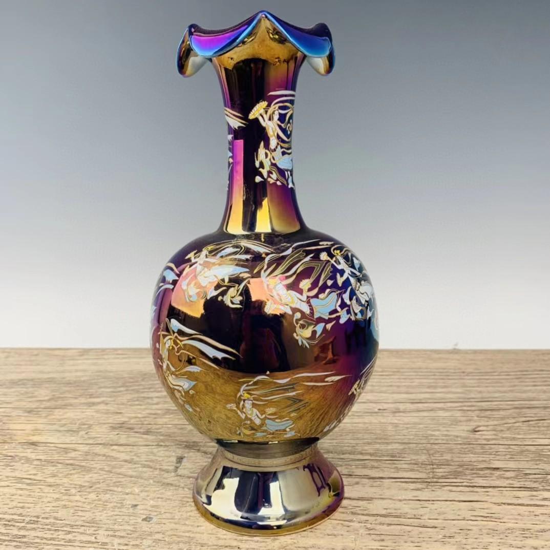 中国古美術・旧蔵の磁器・定瓷七彩飛天紋花口瓶・置物・書道具・茶道具・文房具・賞物