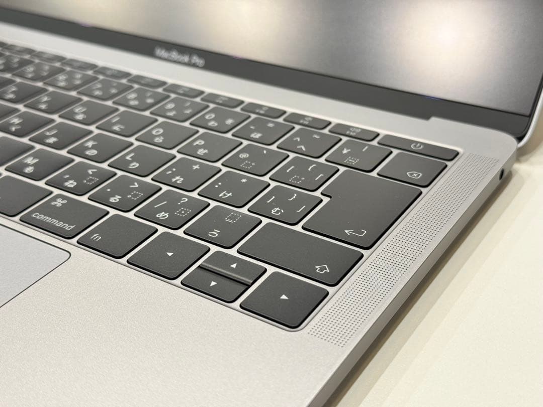 Macbook Pro 2016 13インチ 256GB