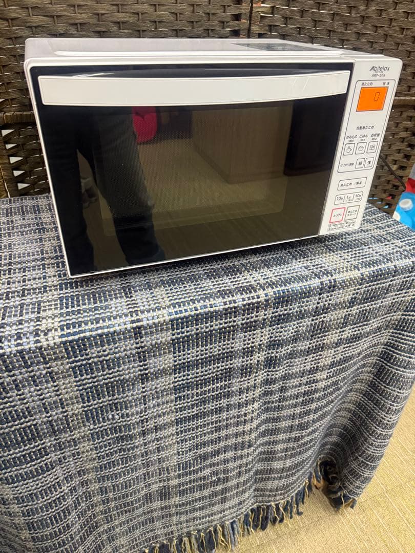 【洗浄消毒作業済】Abitelax 電子レンジ　　ARF-206(W)