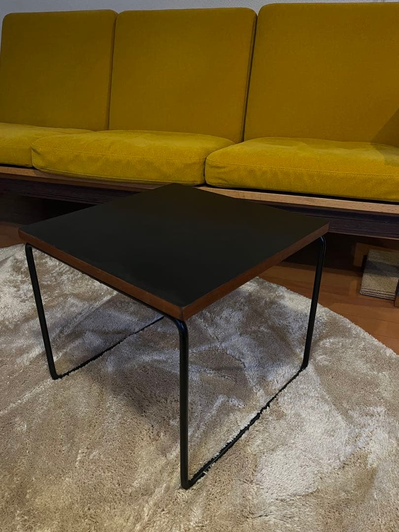 Pierre Guariche ピエール・ガーリッシュ サイドテーブル