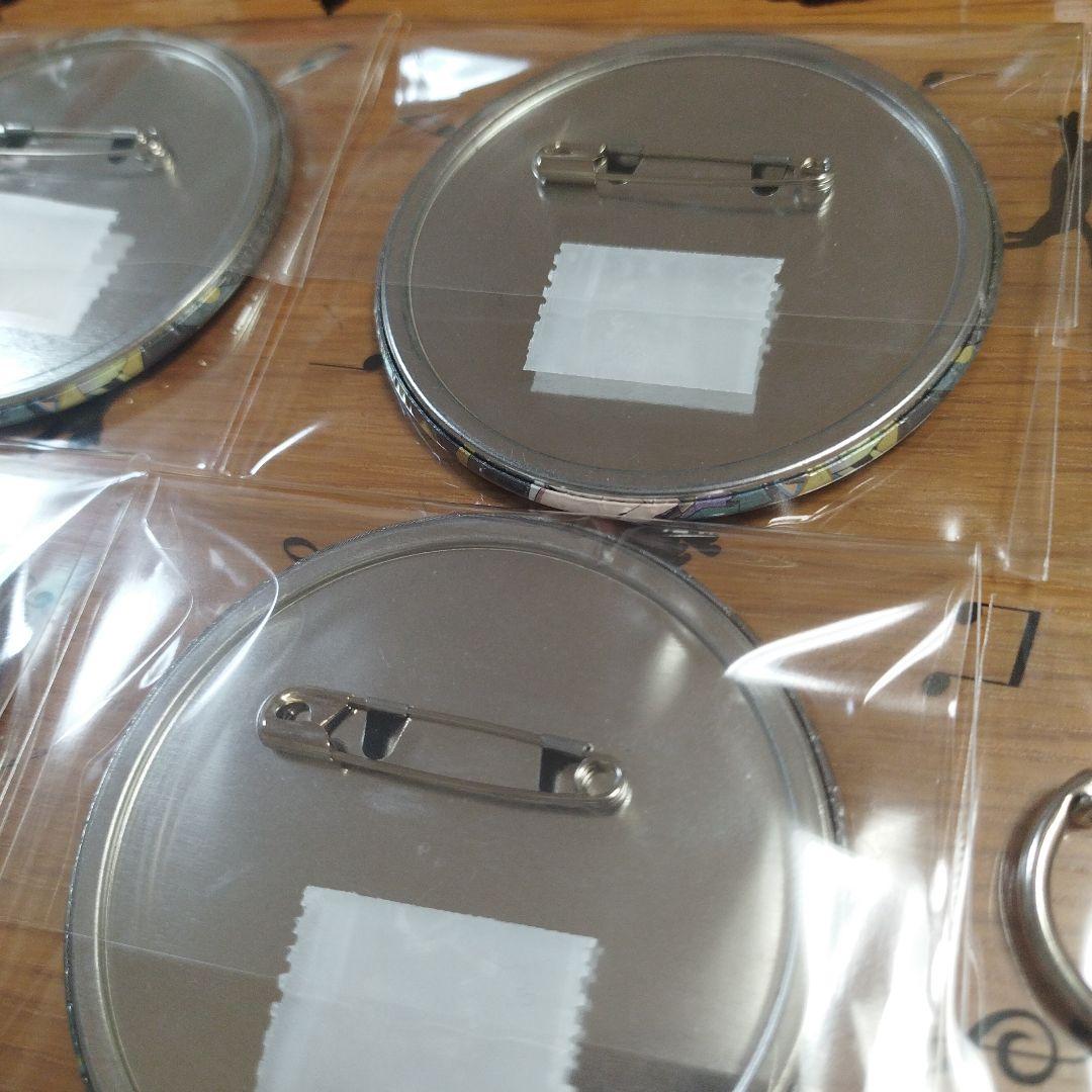 カラフルピーチ　うり　ワンダーランド　缶バッジ　まとめ売り　トレカケース