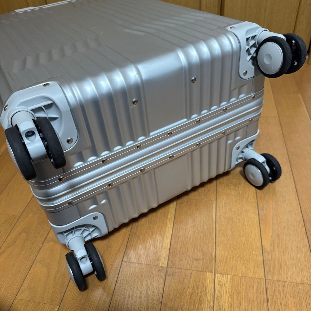 レジェンドウォーカー 1512 アルミ スーツケース 64L M シルバー