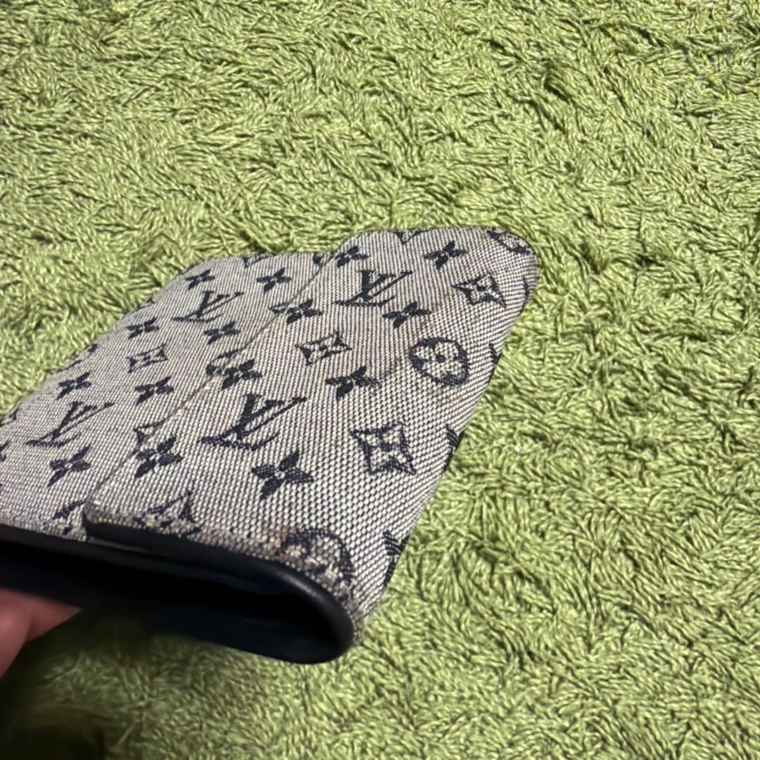 ルイヴィトンモノグラム・ウォレット 使用回数少ない　多少の汚れあり