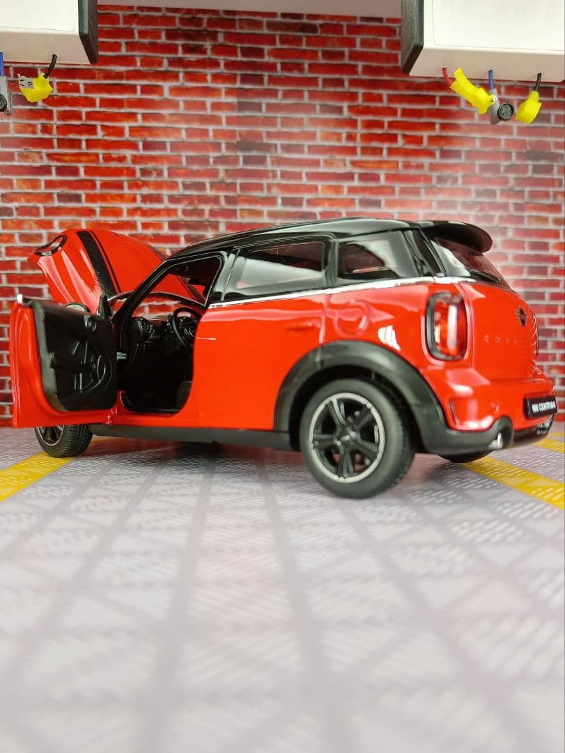 BMW Minicooper レッド ミニカー 2ド 1:24
