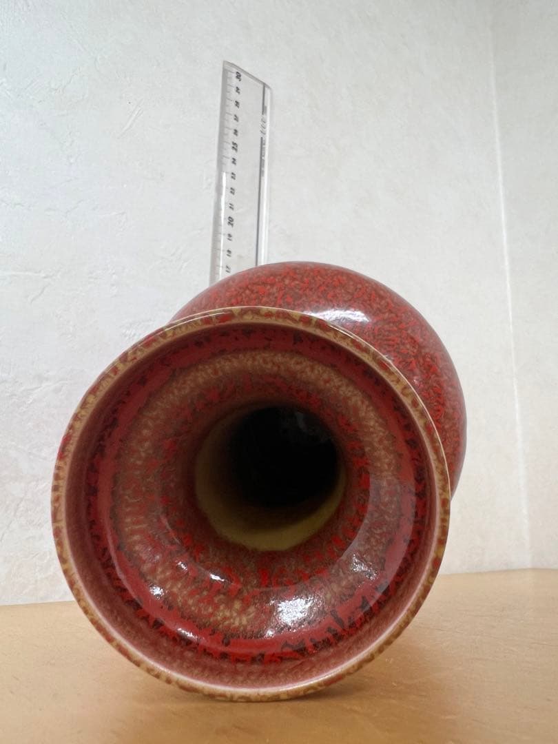 中国清朝　康熙年製紅釉長頸瓶骨董　唐物　アンティーク　古美術品　骨董　江戸　青磁