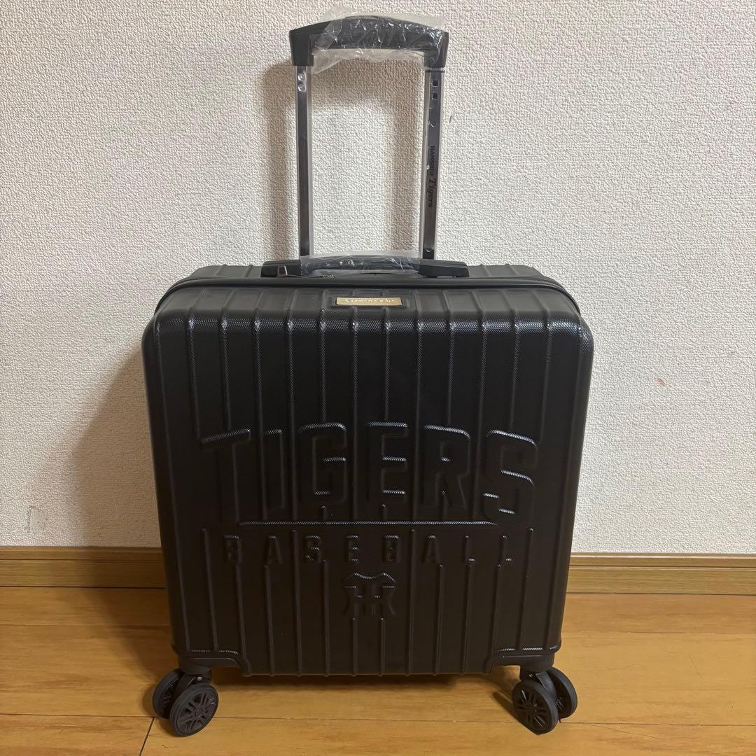 阪神タイガースキャリーケース