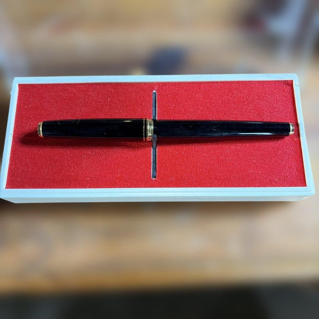 昭和レトロ　パイロット万年筆　18kー750 1977年12月製　新品未使用