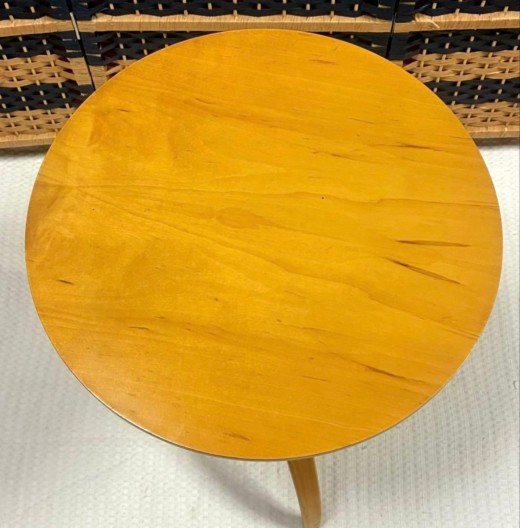 アクタス　モデュラスシグマ　曲木　3本脚　ワインテーブル　丸テーブル