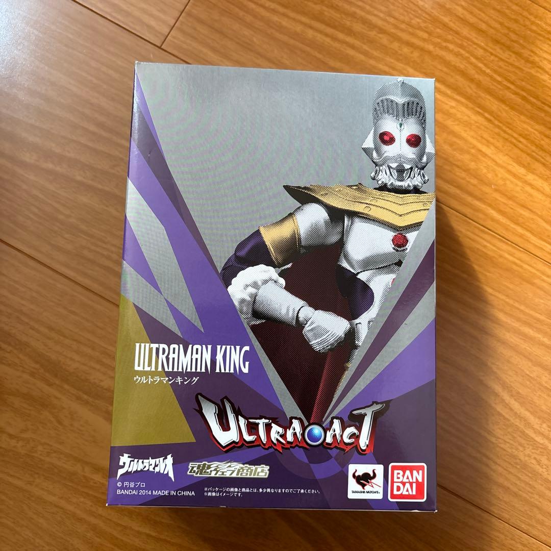 ULTRAMAN KING ULTRA-ACT フィギュア　ウルトラマンキング