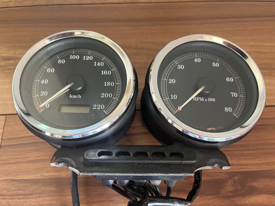 ハーレーダビッドソン純正メーター　スポーツスター