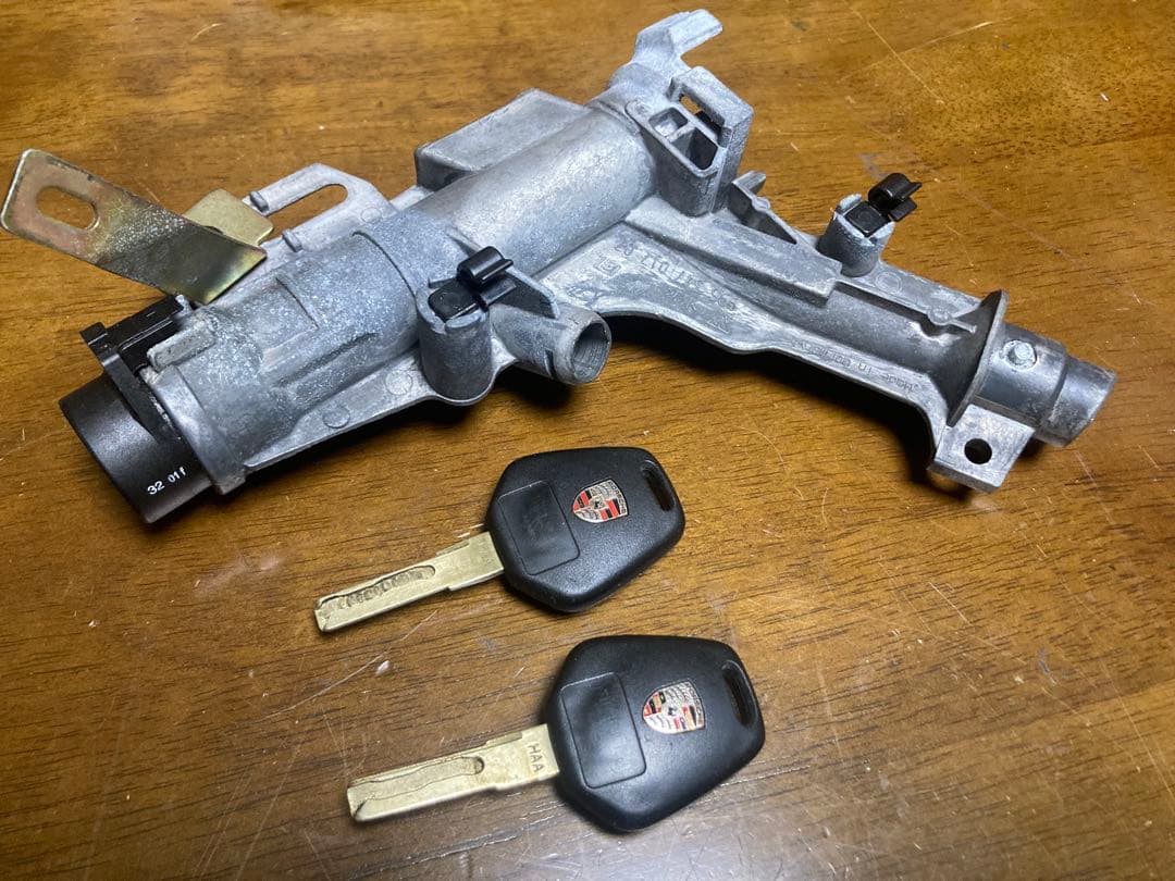 PORSCHE 996／986 イグニッションシリンダー、キー（2本）セット