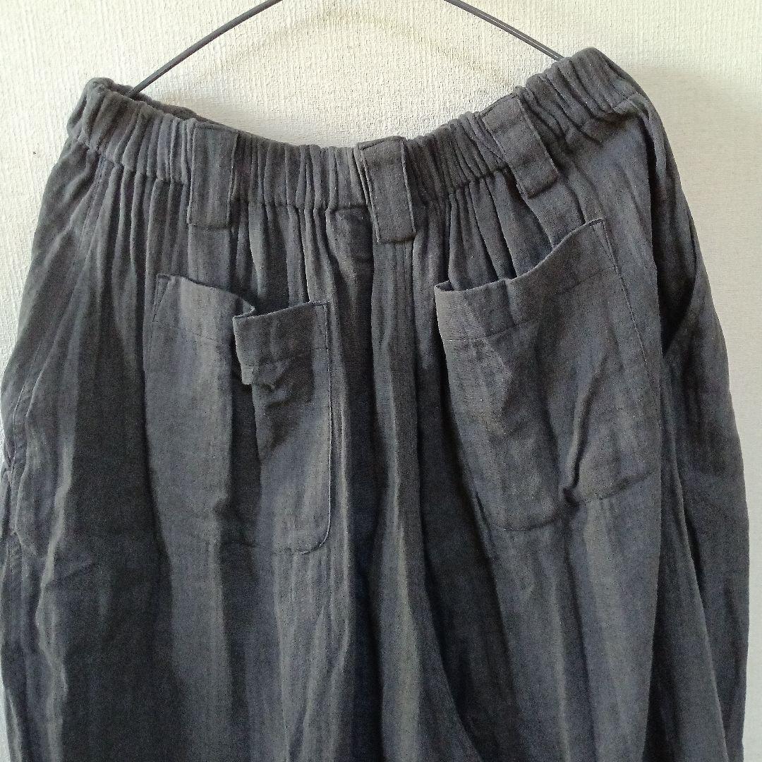モユル　パンツチャコールグレー未使用品