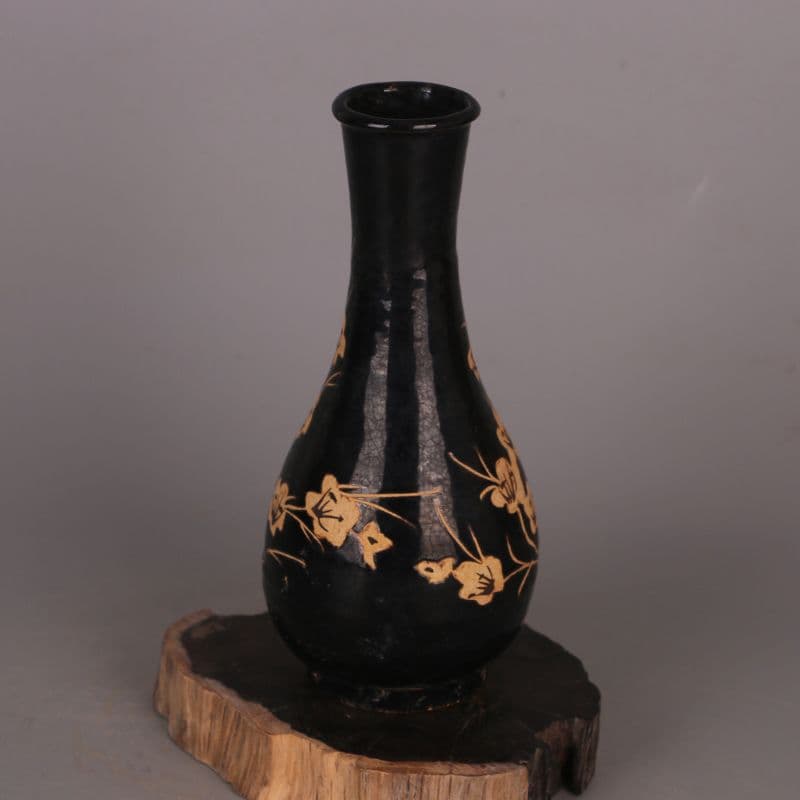 宋吉州窯黒釉彫花蒜頭瓶  景徳鎮 陶磁器 装飾品 工芸品 美術品 置物