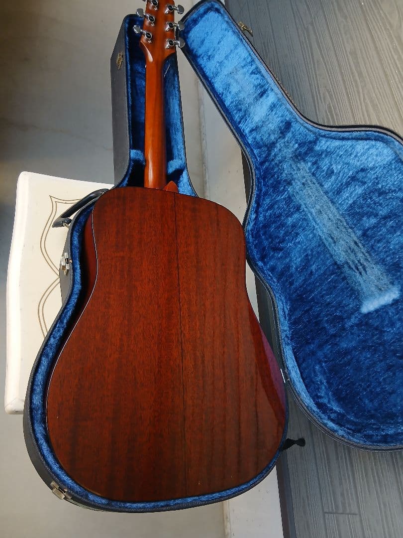 Takamine アコースティックギター(HC/ PU付)