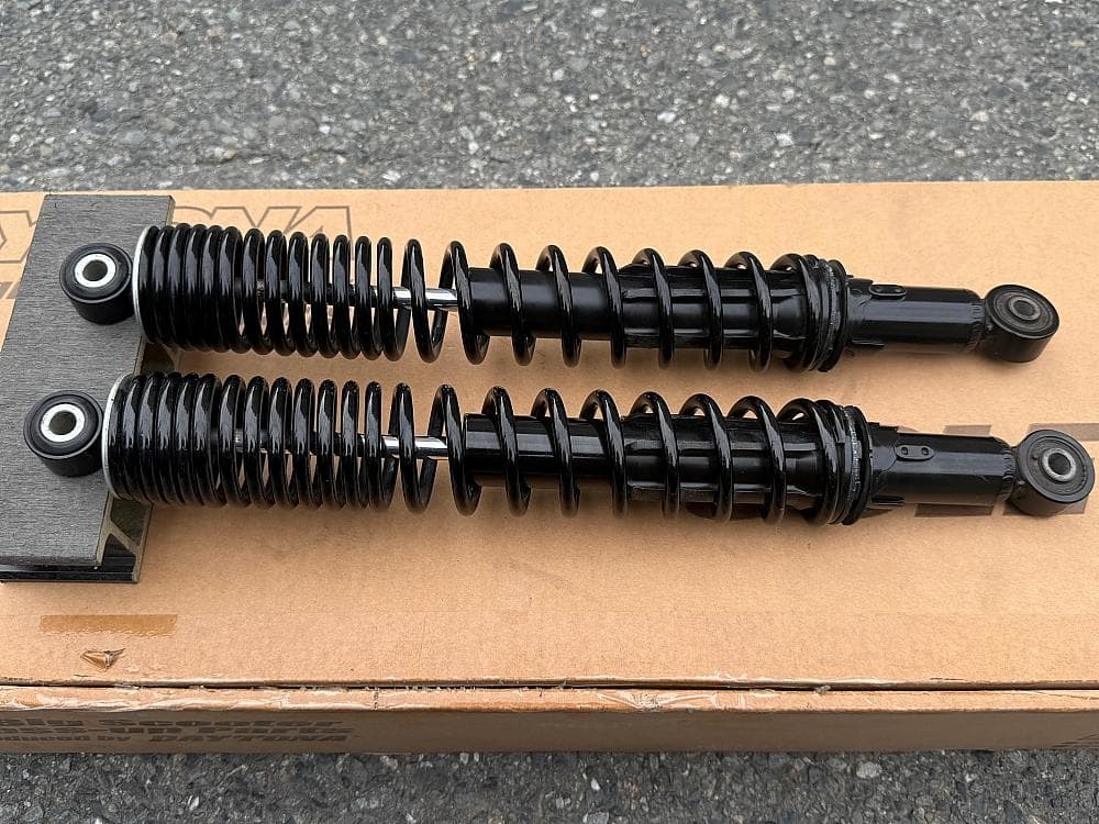 美品　MF10 フォルツァ 純正リアサスペンション