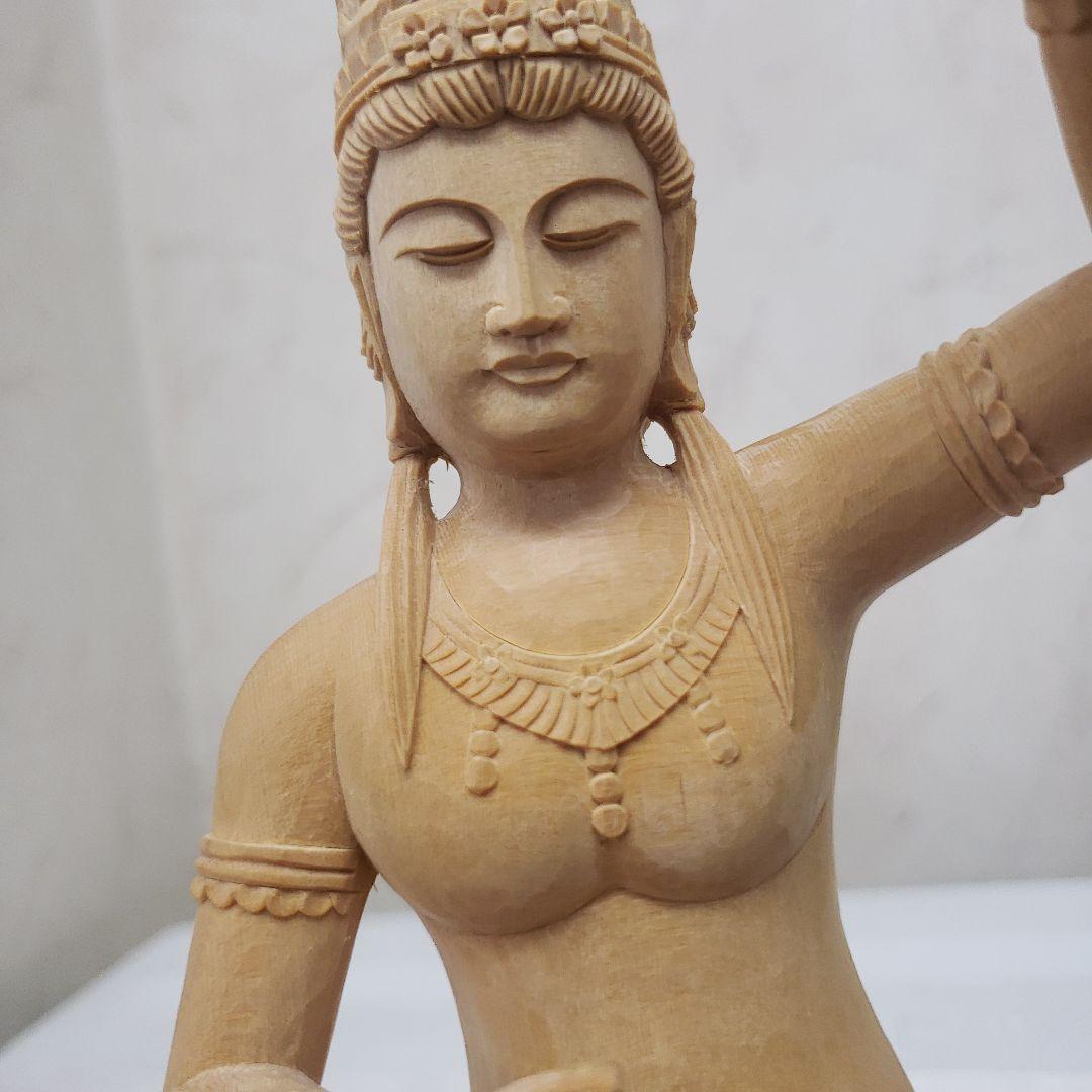 新彫り　特価　美しい仏像です◆金運ヒバ材 弁財天◆秘部バチ付き２８cm