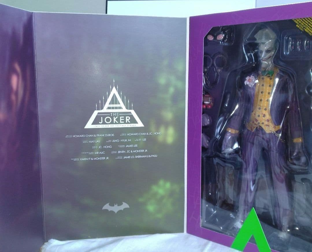 490　ホットトイズ　ジョーカー VGM027　バットマン　アーカムアサイラム