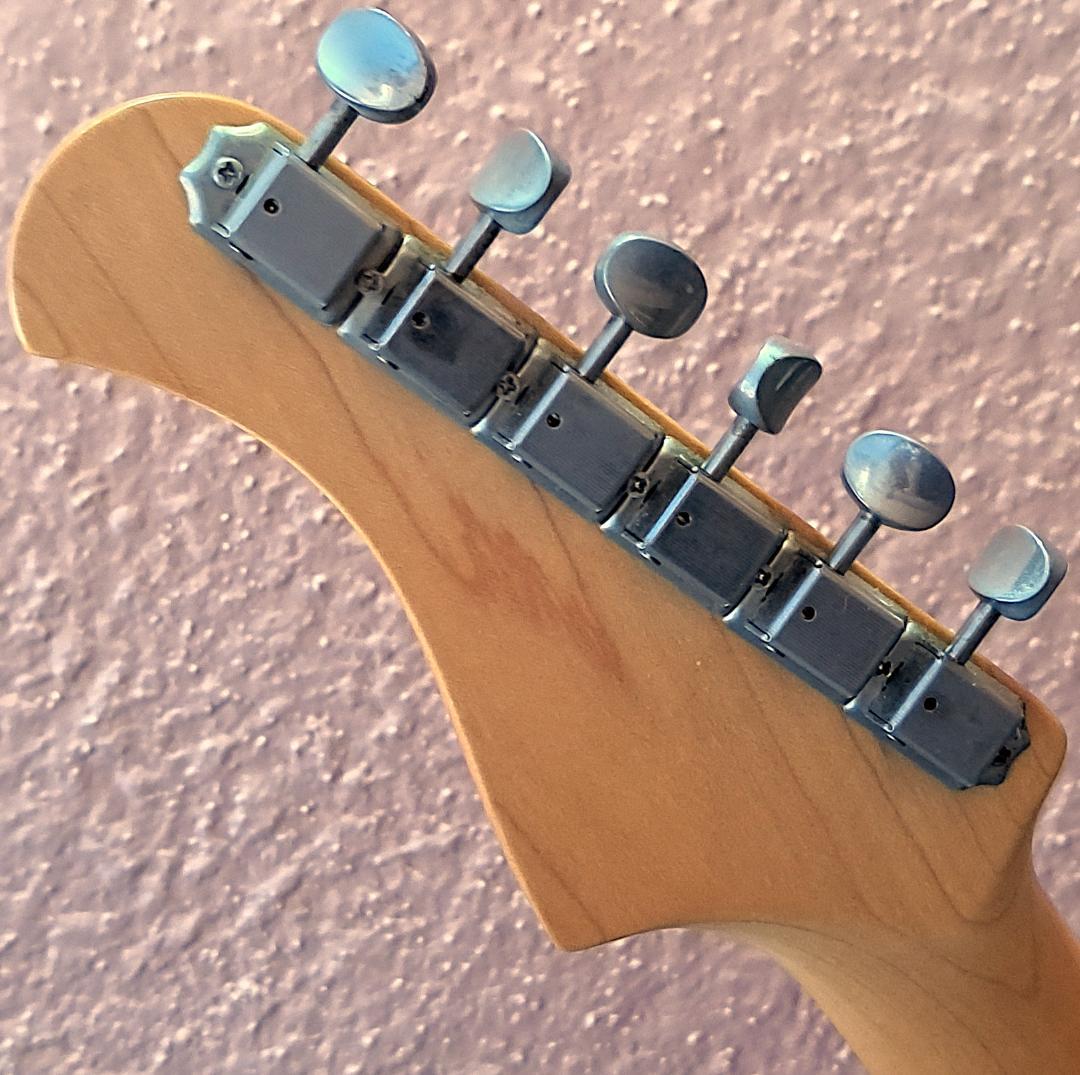 ■Bacchus BST-500G M 2TS Stratocaster